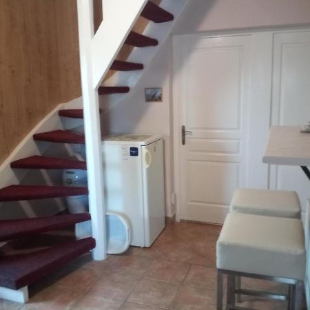 Budai Vám Apartmanház Pécs Esterno foto