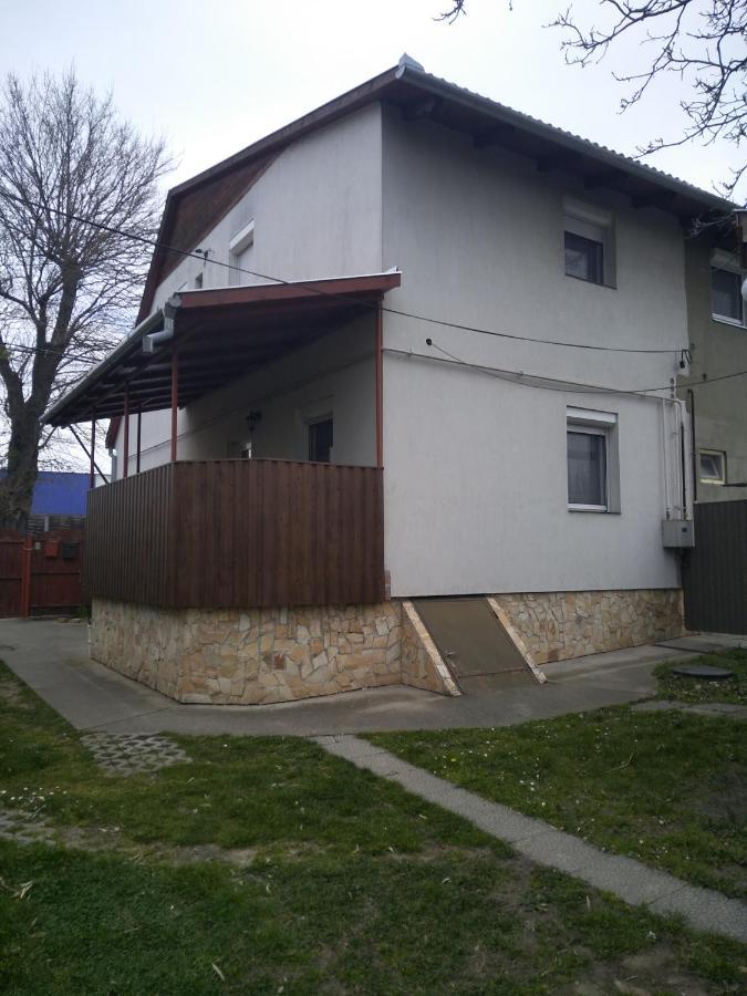 Budai Vám Apartmanház Pécs Esterno foto