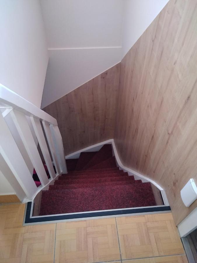 Budai Vám Apartmanház Pécs Esterno foto