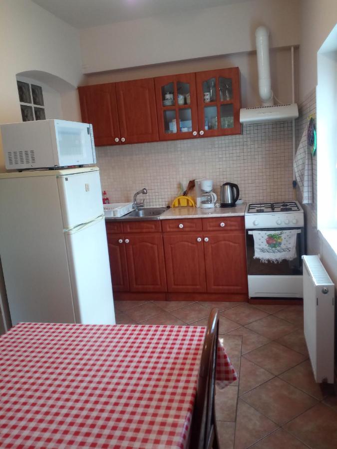 Budai Vám Apartmanház Pécs Esterno foto