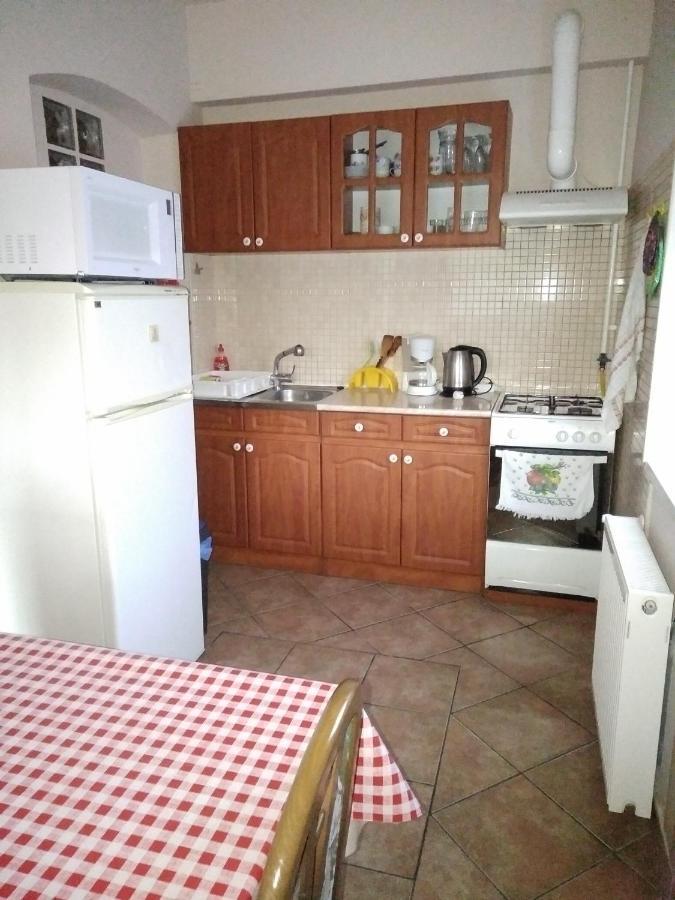 Budai Vám Apartmanház Pécs Esterno foto