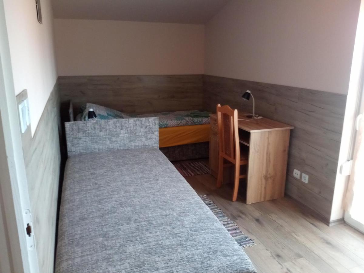 Budai Vám Apartmanház Pécs Esterno foto