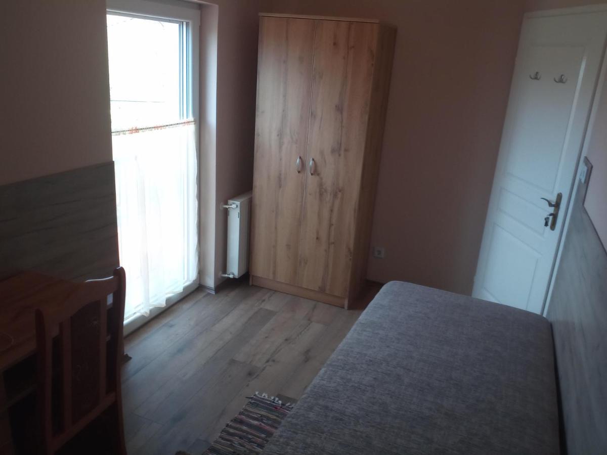 Budai Vám Apartmanház Pécs Esterno foto