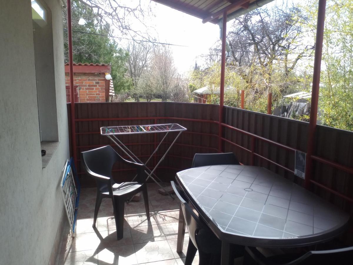 Budai Vám Apartmanház Pécs Esterno foto