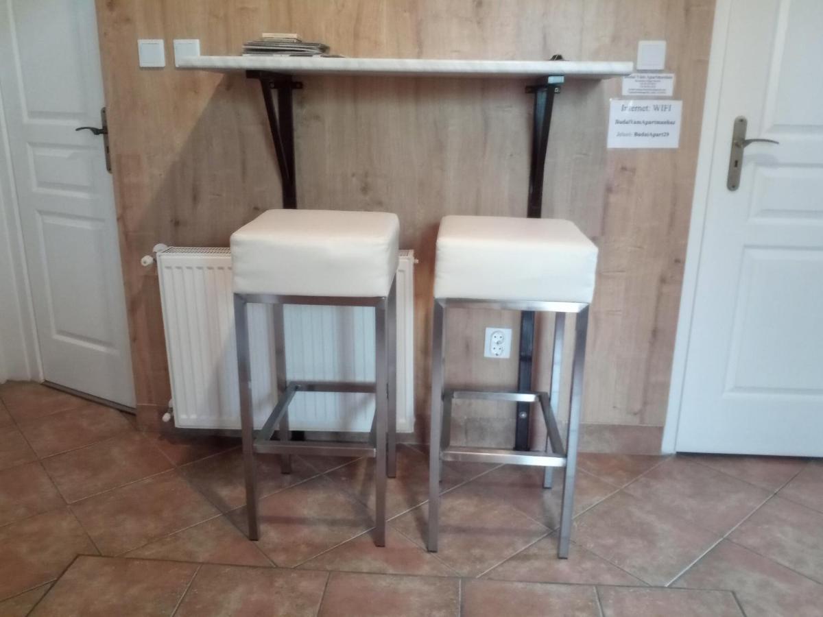 Budai Vám Apartmanház Pécs Esterno foto